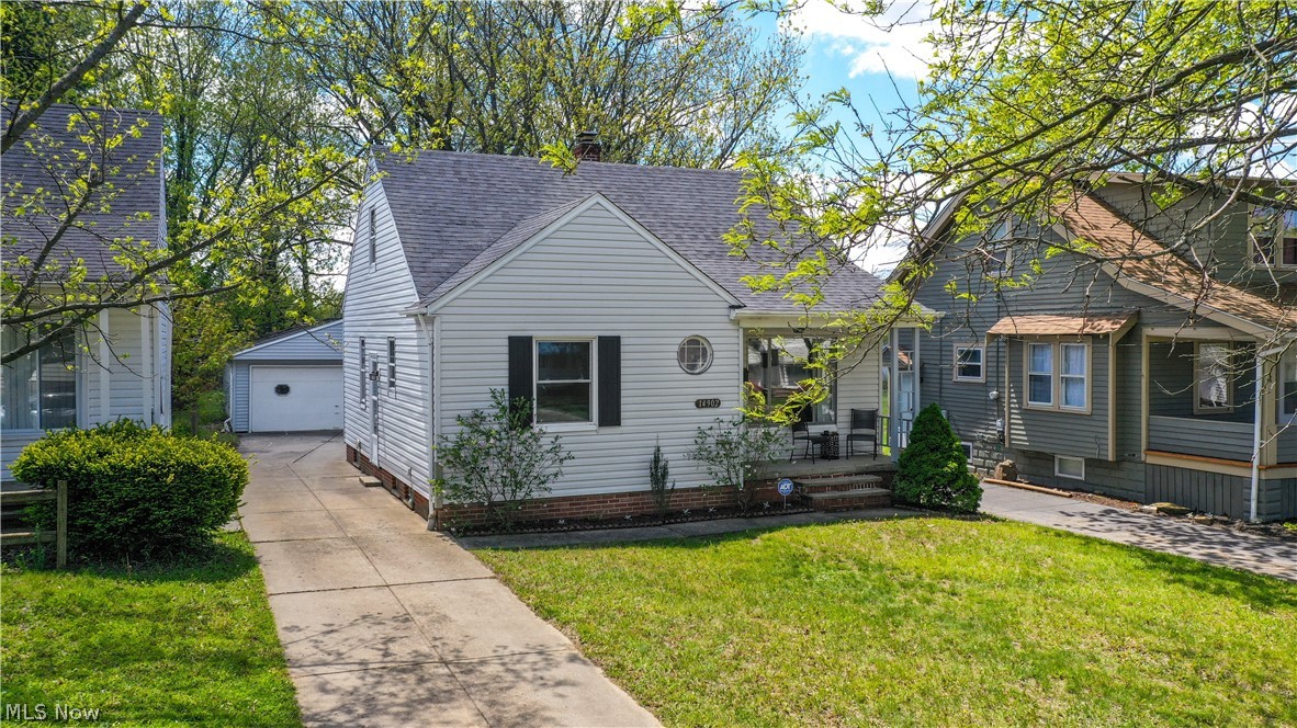 14902 James Avenue Maple Heights OH 44137