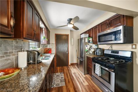 14902 James Avenue Maple Heights OH 44137
