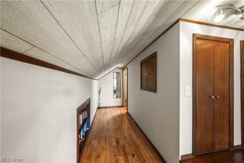 14902 James Avenue Maple Heights OH 44137