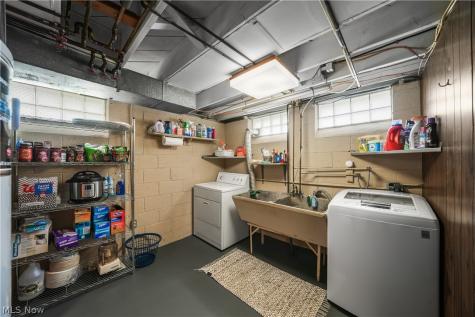 14902 James Avenue Maple Heights OH 44137
