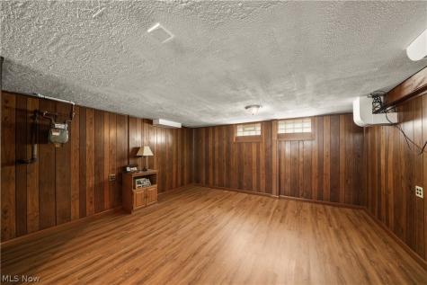 14902 James Avenue Maple Heights OH 44137
