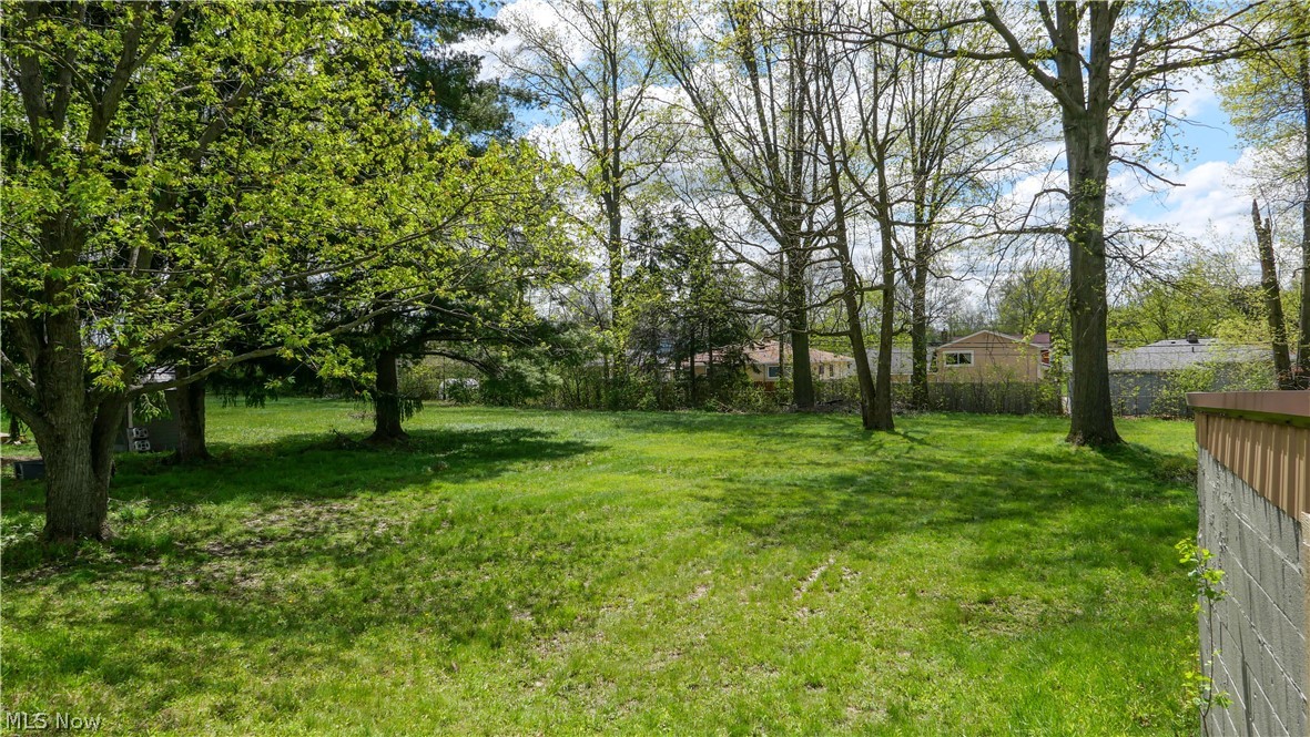 14902 James Avenue Maple Heights OH 44137