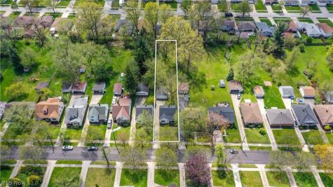 14902 James Avenue Maple Heights OH 44137