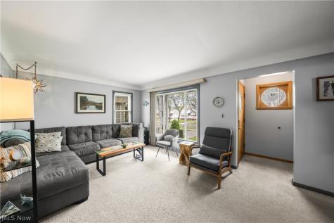 14902 James Avenue Maple Heights OH 44137