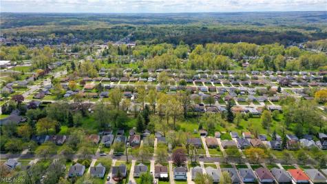 14902 James Avenue Maple Heights OH 44137
