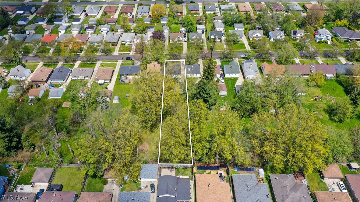 14902 James Avenue Maple Heights OH 44137