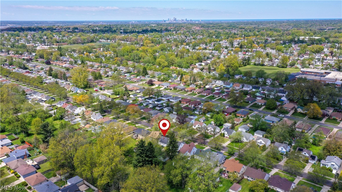 14902 James Avenue Maple Heights OH 44137