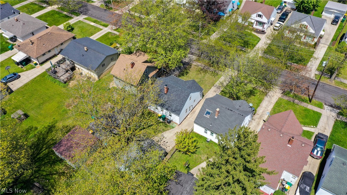 14902 James Avenue Maple Heights OH 44137
