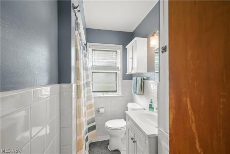 14902 James Avenue Maple Heights OH 44137