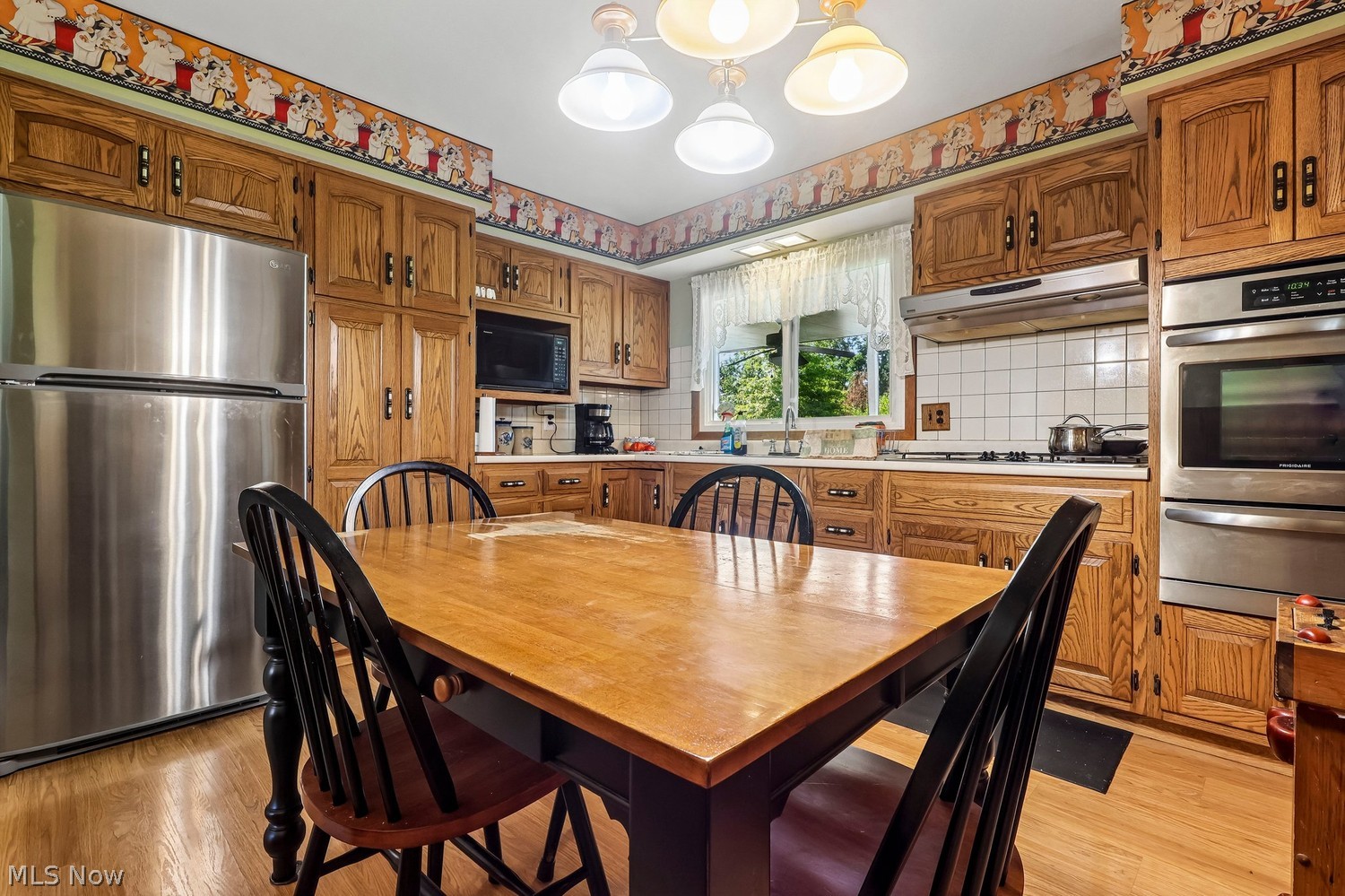 1146 Gaynelle Avenue Streetsboro OH 44241