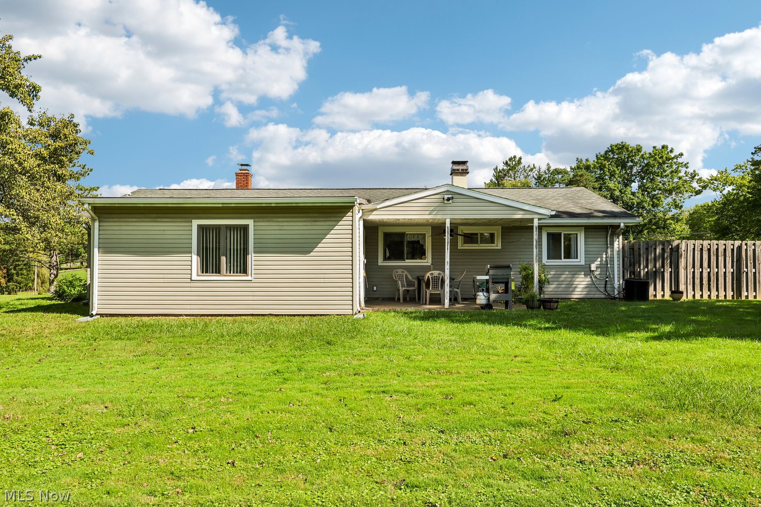 1146 Gaynelle Avenue Streetsboro OH 44241