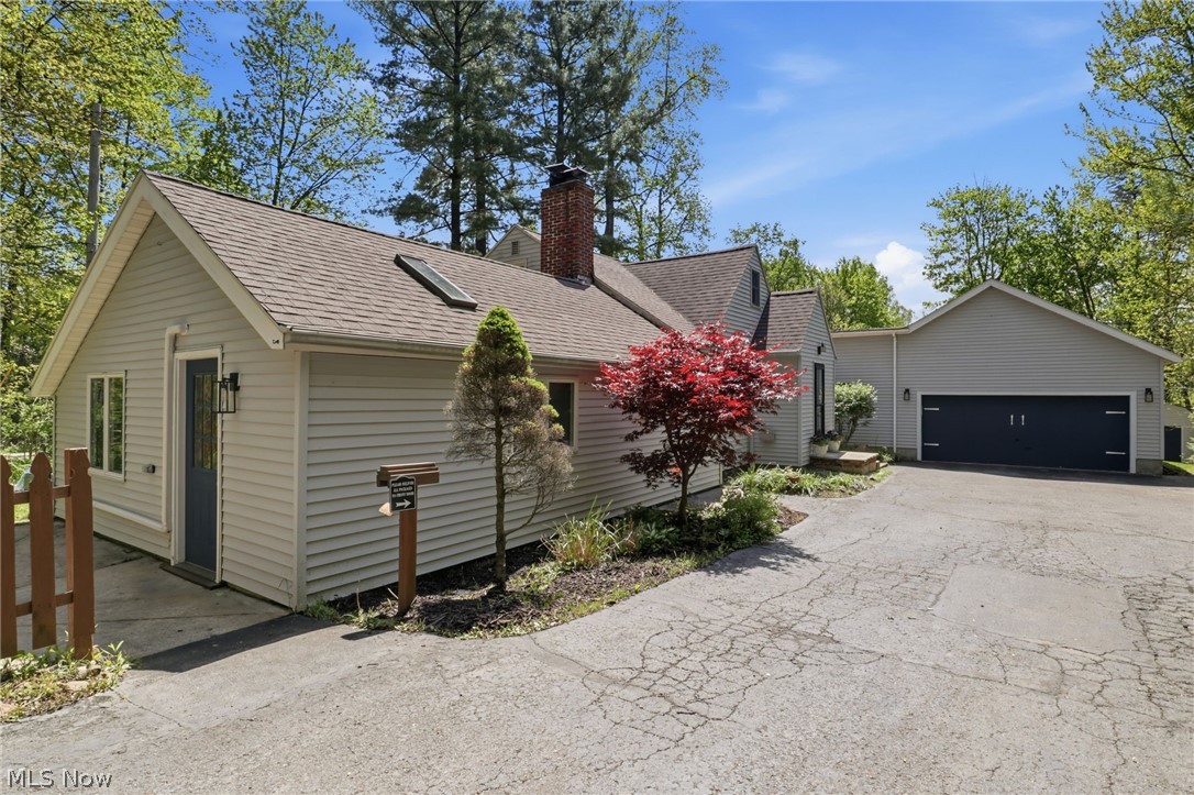 8977 Cedar Road Chesterland OH 44026