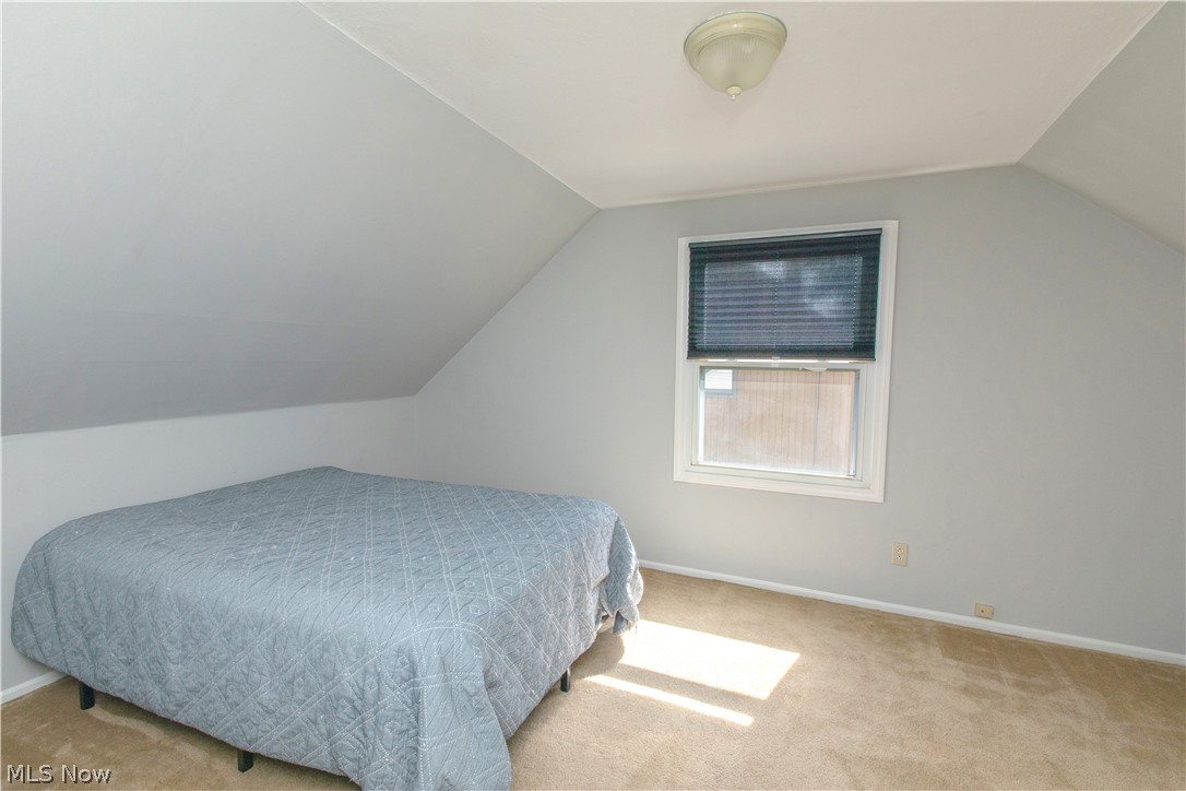 26890 Drakefield Avenue Euclid OH 44132