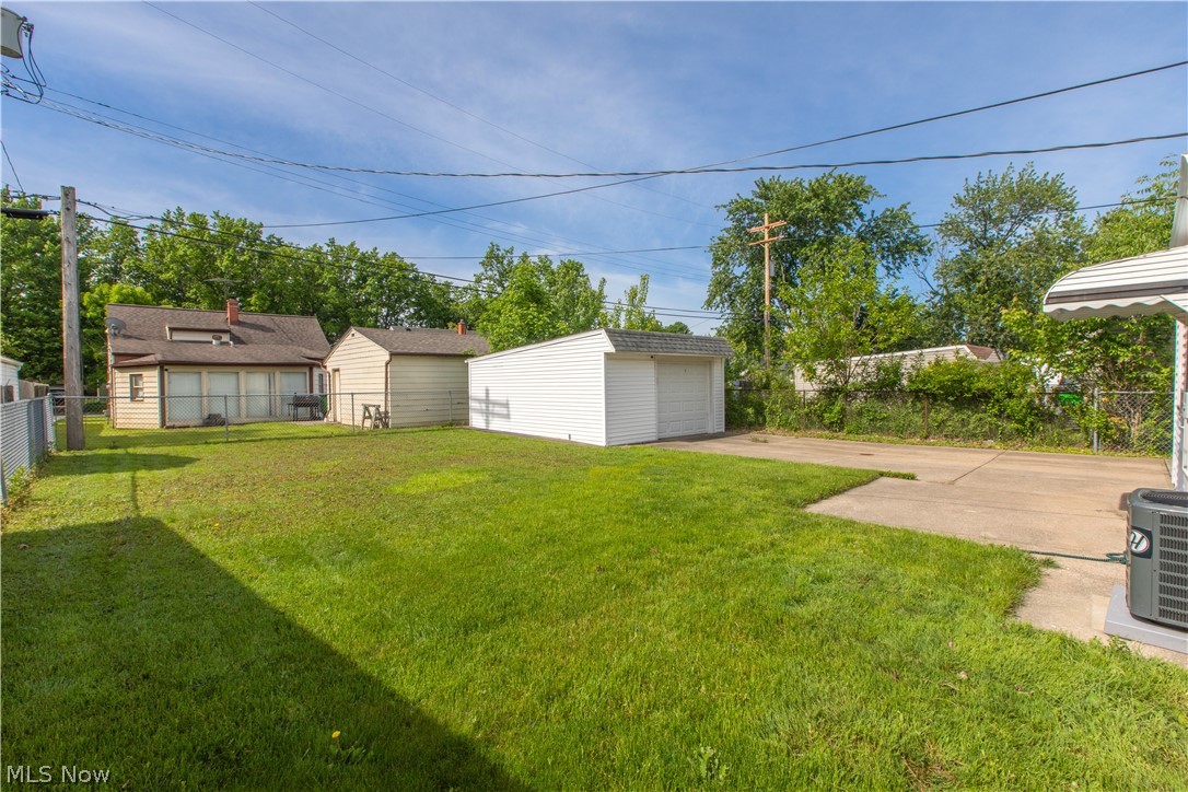 26890 Drakefield Avenue Euclid OH 44132