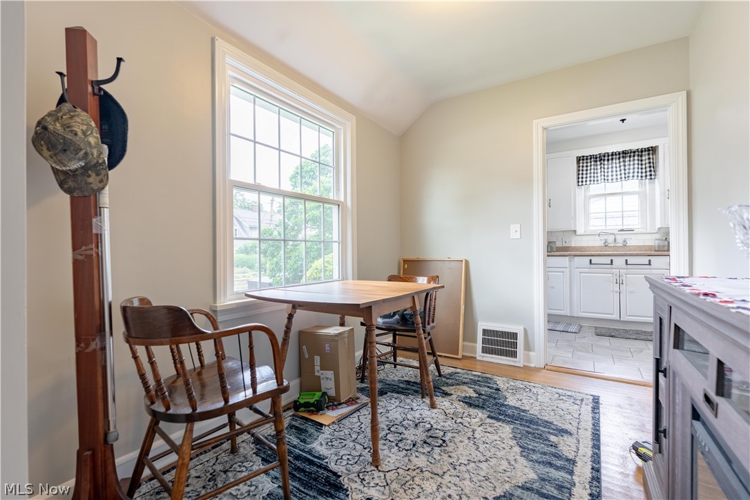 224 Summit Street SE North Canton OH 44720