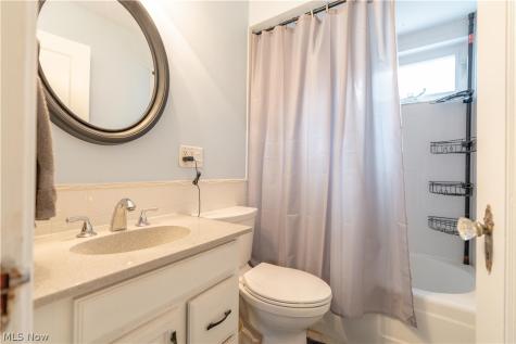 224 Summit Street SE North Canton OH 44720