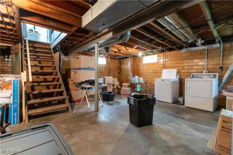 224 Summit Street SE North Canton OH 44720
