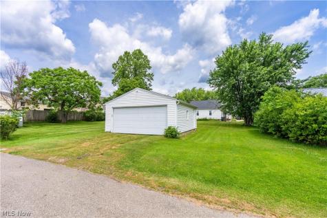 224 Summit Street SE North Canton OH 44720