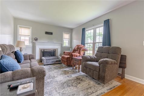 224 Summit Street SE North Canton OH 44720