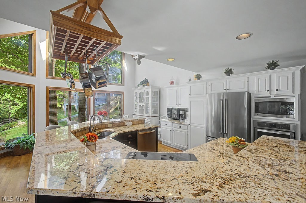 637 King Beach Drive Howard OH 43028