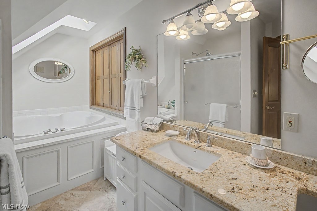 637 King Beach Drive Howard OH 43028