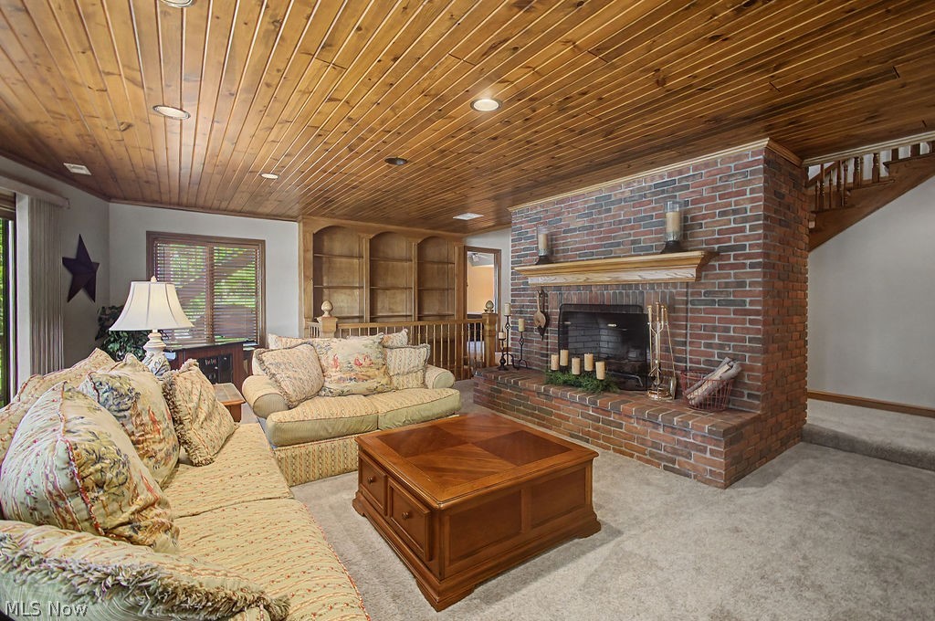 637 King Beach Drive Howard OH 43028