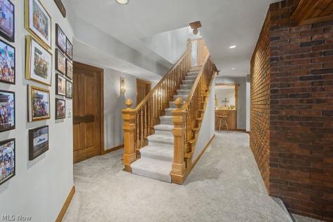 637 King Beach Drive Howard OH 43028