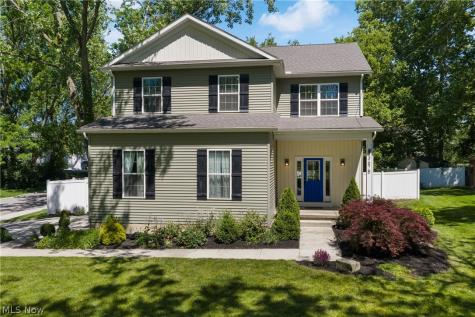 3675 Washington Park Boulevard Newburgh Heights OH 44105