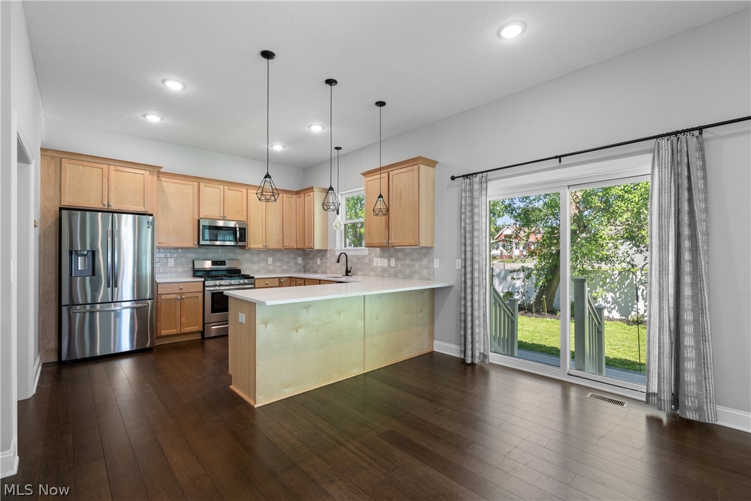 3675 Washington Park Boulevard Newburgh Heights OH 44105