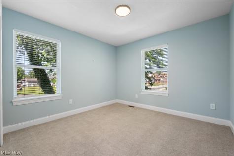 3675 Washington Park Boulevard Newburgh Heights OH 44105