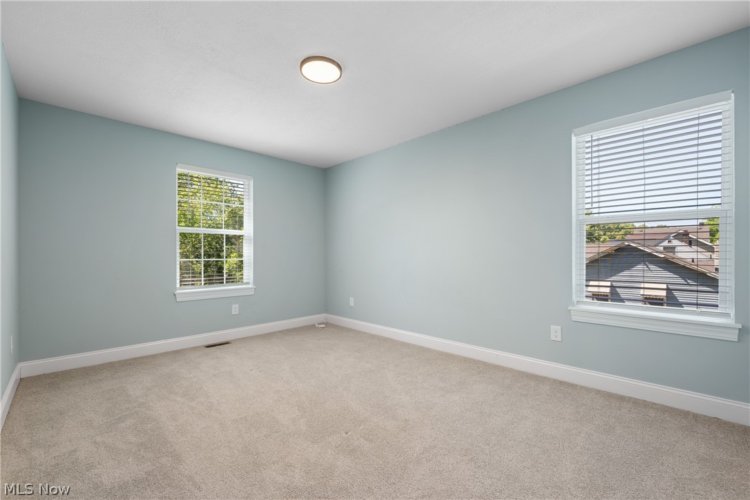 3675 Washington Park Boulevard Newburgh Heights OH 44105