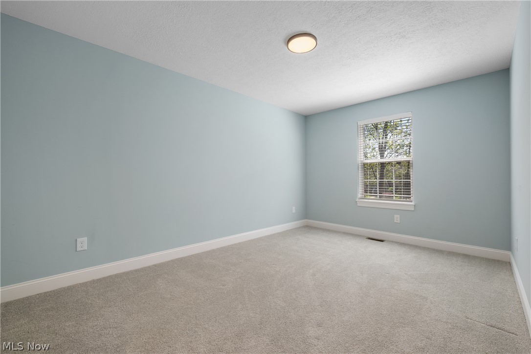 3675 Washington Park Boulevard Newburgh Heights OH 44105