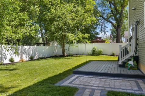 3675 Washington Park Boulevard Newburgh Heights OH 44105