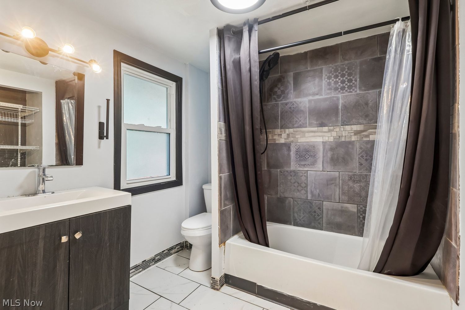 888 Greenwood Avenue Akron OH 44320
