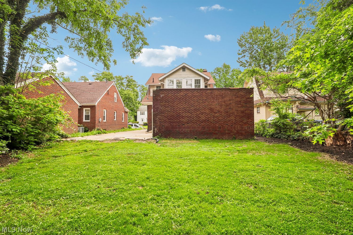 888 Greenwood Avenue Akron OH 44320