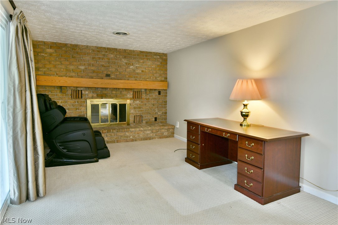 1756 Penny Lane Youngstown OH 44515