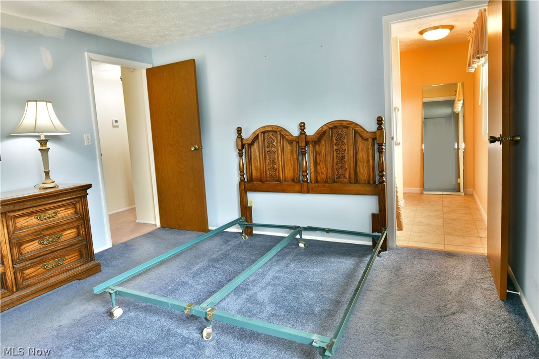 1756 Penny Lane Youngstown OH 44515