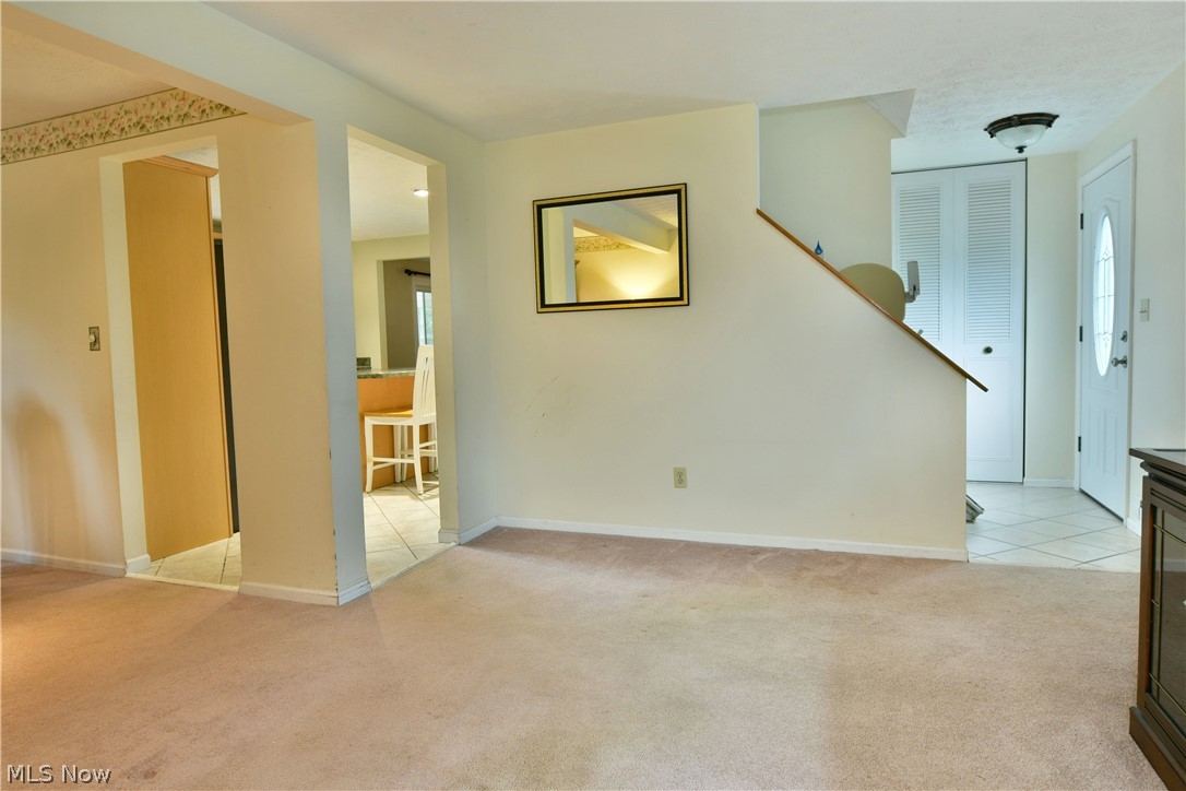 1756 Penny Lane Youngstown OH 44515