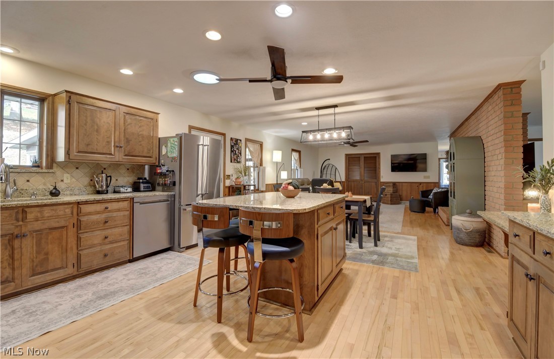 1242 Lakeview Road NW New Philadelphia OH 44663