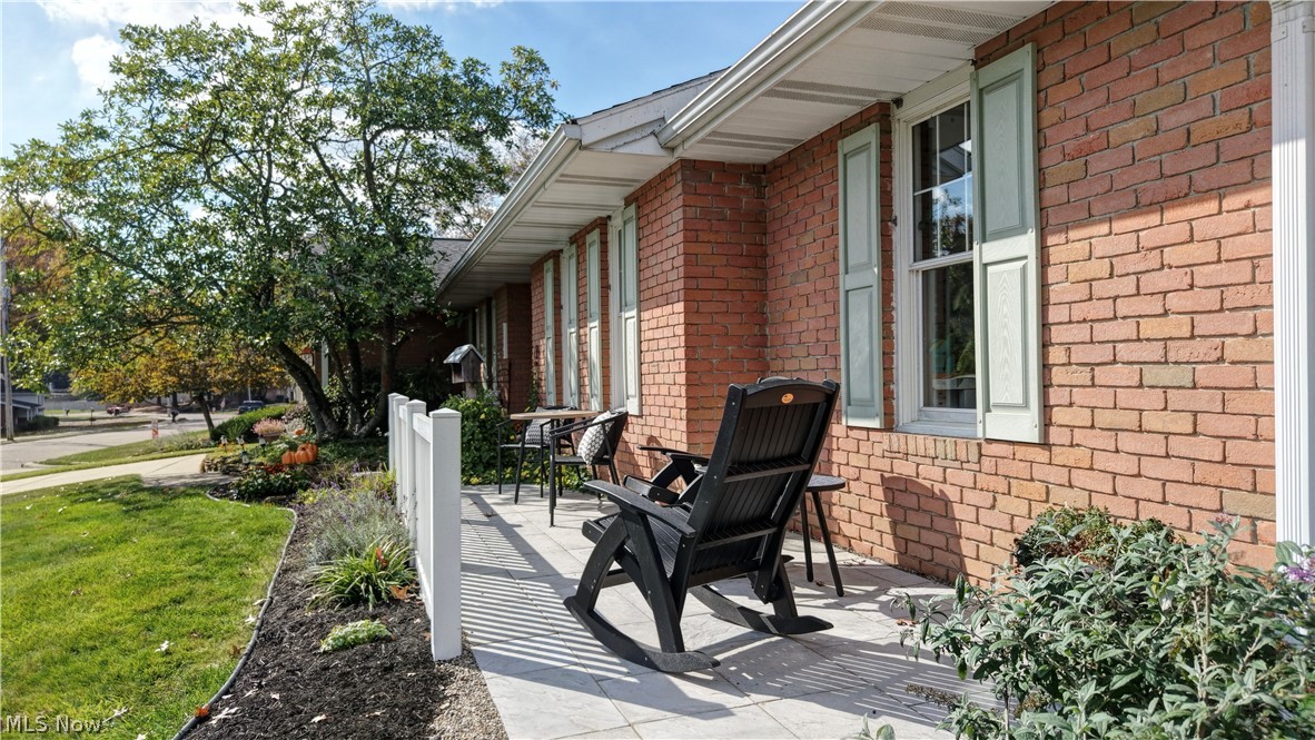 1242 Lakeview Road NW New Philadelphia OH 44663