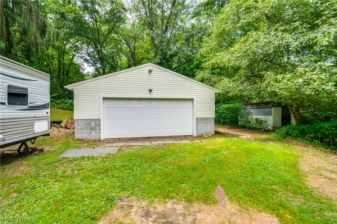 6082 S Myers Road Clinton OH 44216