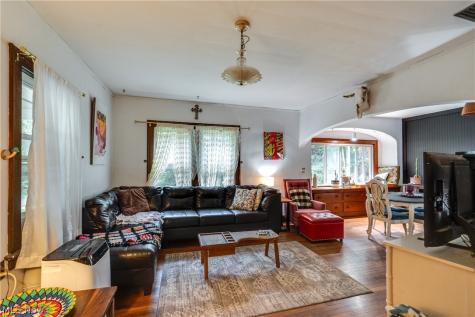 6082 S Myers Road Clinton OH 44216