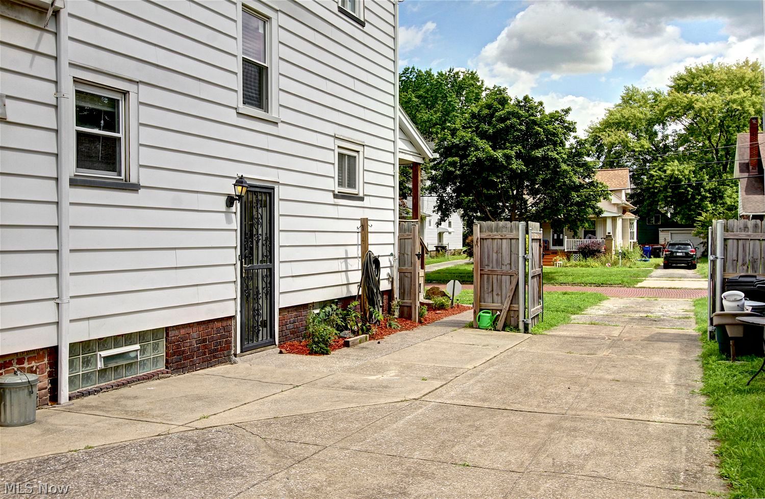 4514 Broadale Road Cleveland OH 44109