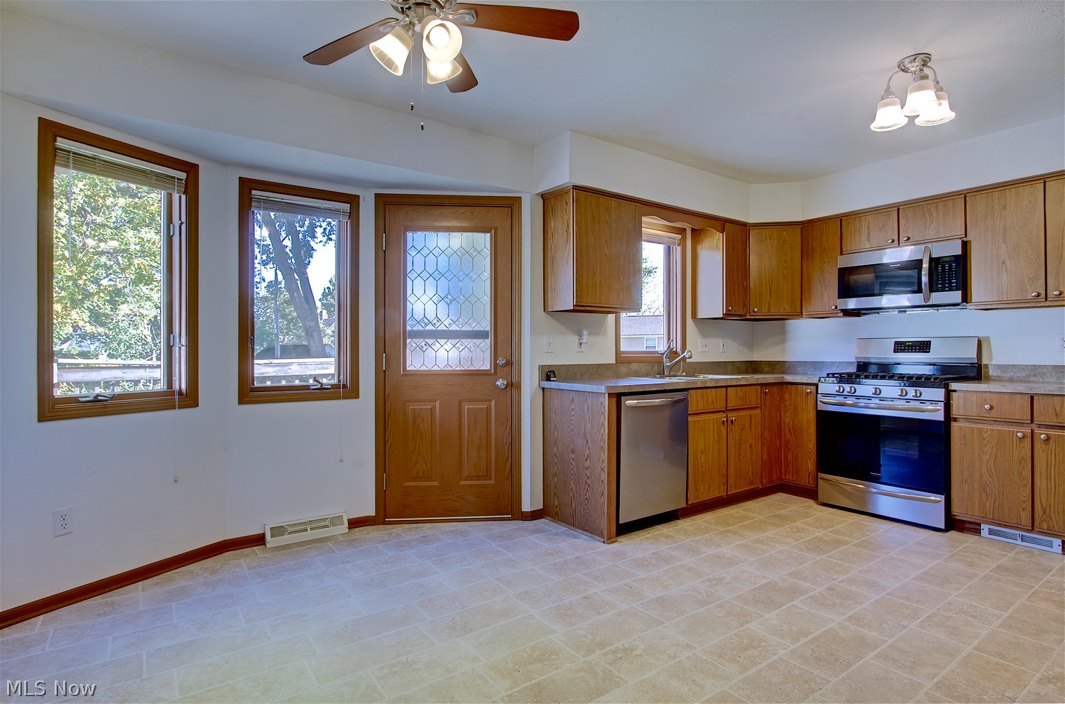 1718 W Schaaf Road Cleveland OH 44109