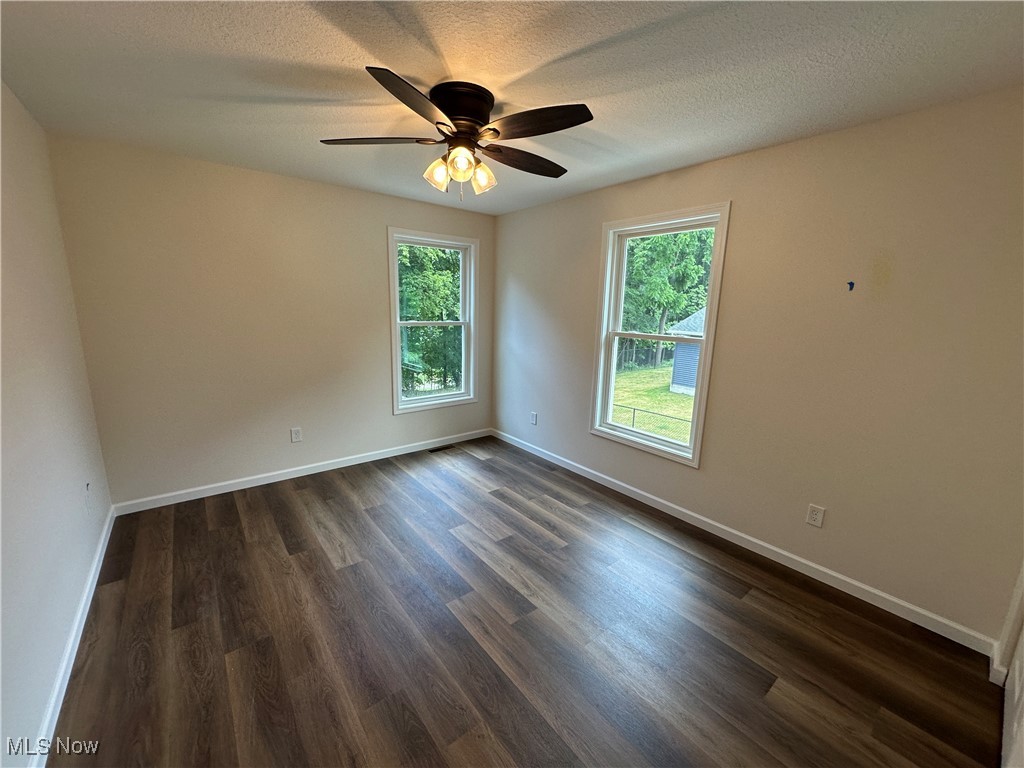 1048 Cliff View Street Youngstown OH 44502