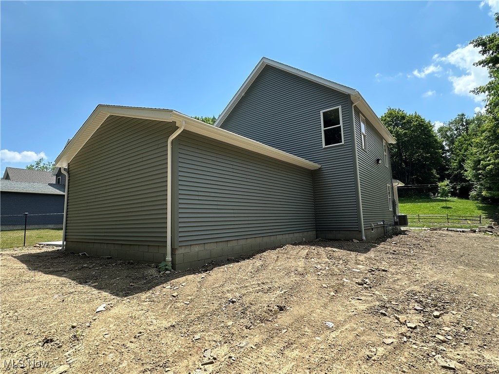 1048 Cliff View Street Youngstown OH 44502
