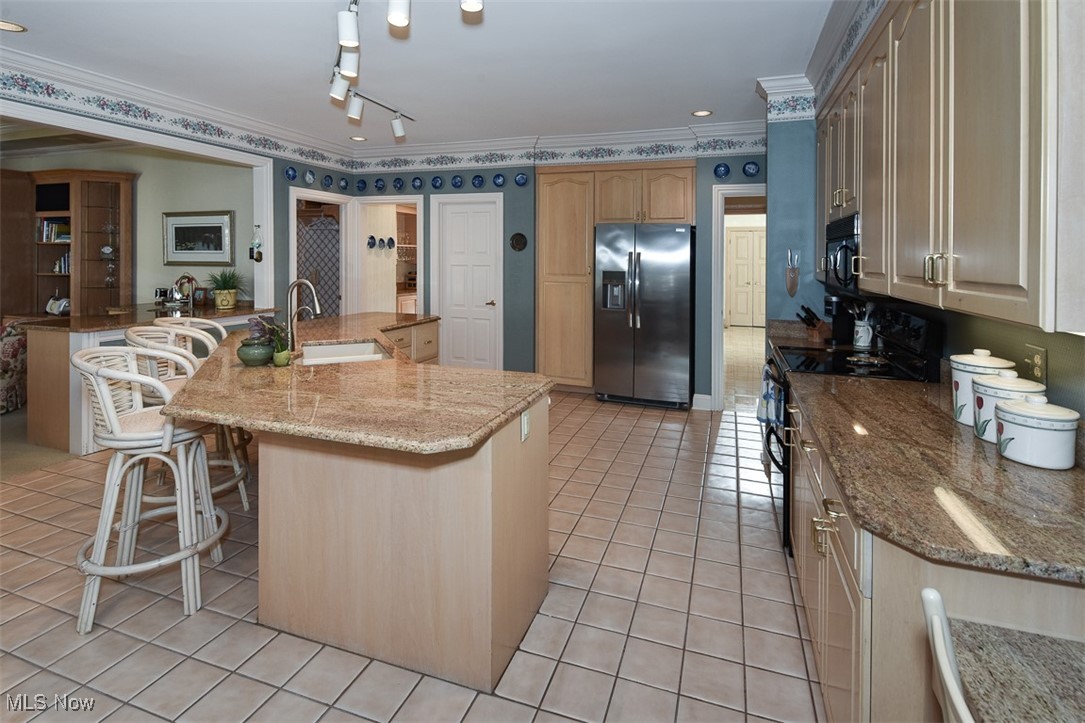 23492 Wingedfoot Drive Westlake OH 44145