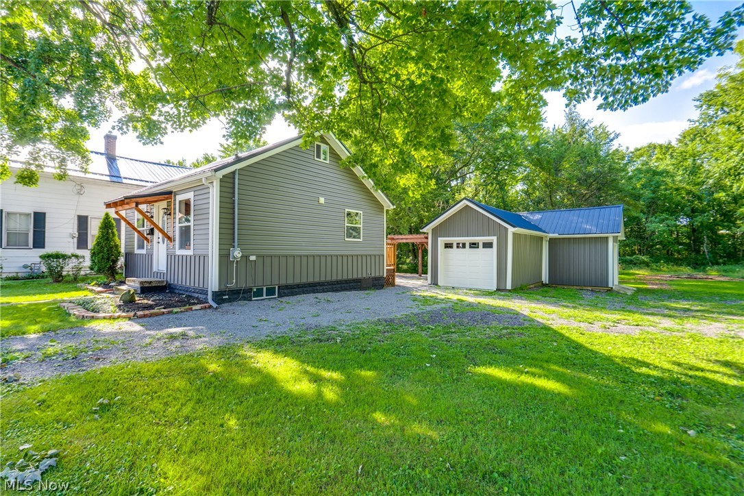24 E Main Street Newton Falls OH 44444