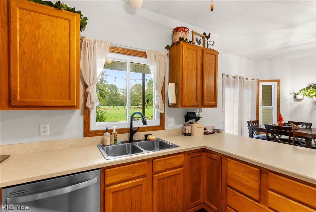 3163 Newton Tomlinson Road Newton Falls OH 44444