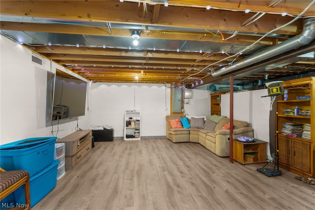 3163 Newton Tomlinson Road Newton Falls OH 44444